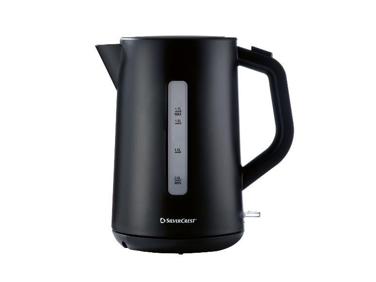 Zwarte SilverCrest waterkoker van 1.7L met waterniveau-indicator.