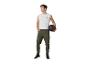 Homme en débardeur blanc et pantalon de survêtement kaki, tenant un ballon lesté noir.