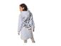 Femme en sweat à capuche gris Stitch avec le texte 'ALWAYS SUNSHINE WITH STITCH' au dos