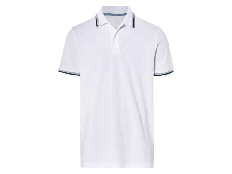 Wit poloshirt met korte mouwen en contrasterende kraag.