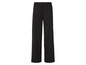 Pantalon large noir à jambes droites.