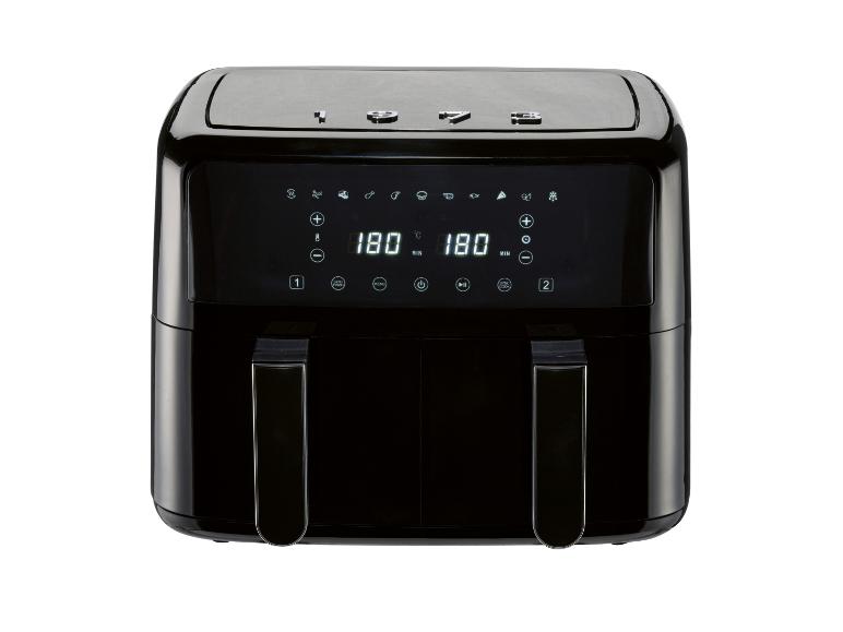 Zwarte airfryer met digitaal display.