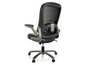 Un fauteuil de bureau noir avec un dossier en maille et des accoudoirs.