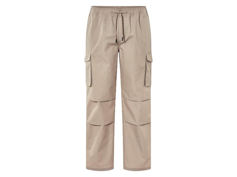 Pantalon cargo beige avec cordon de serrage