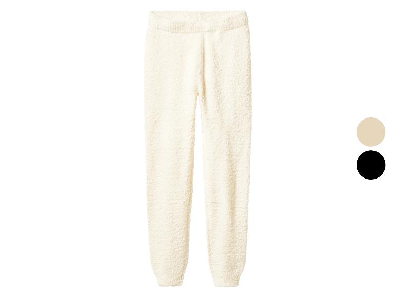 Pantalon de survêtement moelleux couleur crème avec options de couleur.