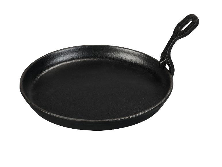 Poêle en fonte noire avec manche, idéale pour les crêpes ou les tortillas.