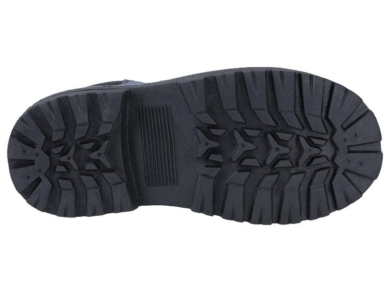 Semelle noire d'une botte de travail ou de randonnée avec un motif de bande de roulement robuste.