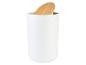 Witte cilindrische container met een licht houten deksel