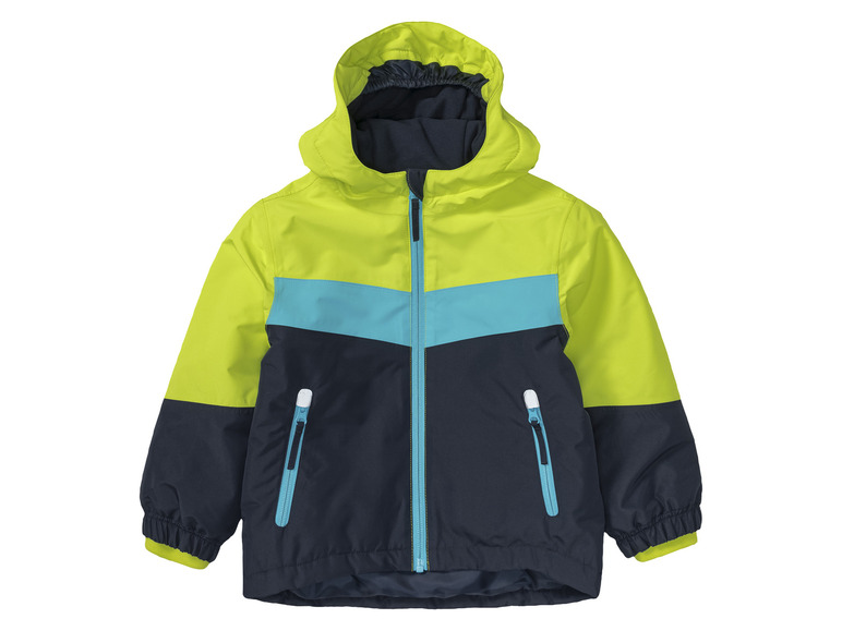 Une veste imperméable verte et bleue avec capuche.