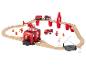 Ensemble de train de pompiers en bois avec hélicoptère, camions et accessoires.