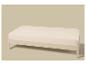 Bed met licht houten frame en beige matras