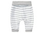 Pantalon rayé gris et blanc pour bébé.
