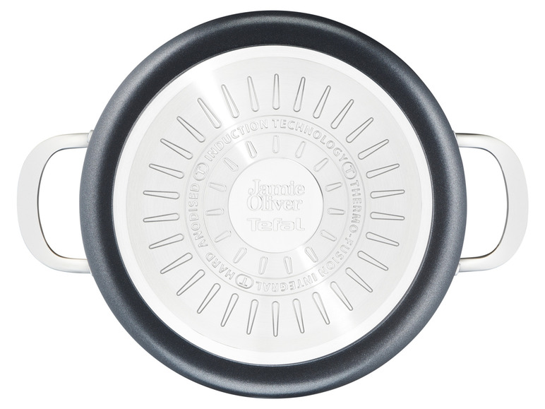 Une casserole Tefal avec un design Jamie Oliver, adaptée à l'induction.
