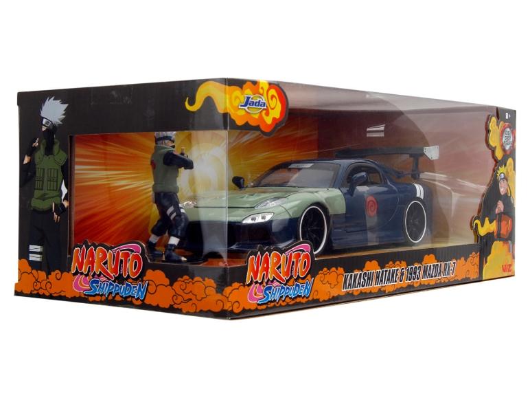 Un ensemble de jouets Naruto Shippuden avec Kakashi Hatake et une voiture Mazda RX-7.