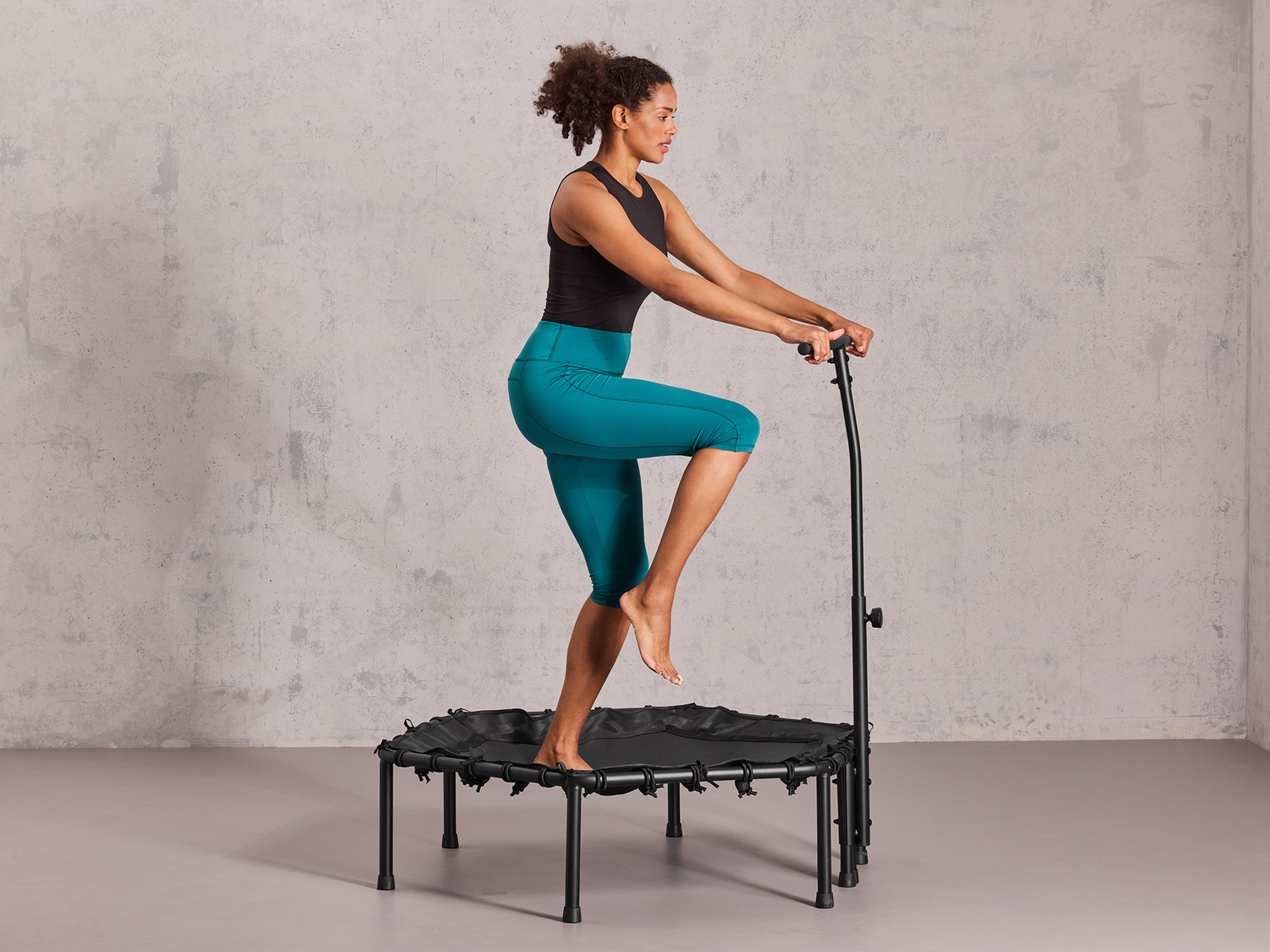 Mini trampoline met stang CRIVIT Lidl.be