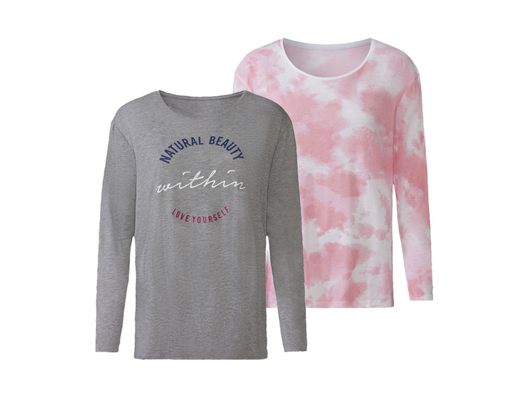 Twee lange mouw shirts: een grijs shirt met de tekst 'Natural beauty within, love yourself' en een roze shirt met een tie-dye print.