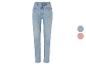 Jeans skinny bleu clair pour femme.