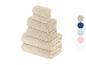 Stapel beige badhanddoeken.