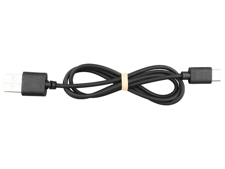 Câble USB noir avec une extrémité USB-A et une extrémité USB-C, attaché avec un élastique.