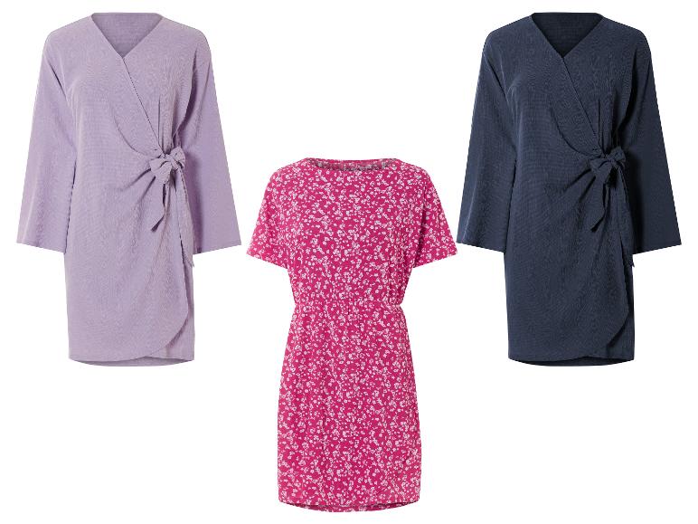 Wijkjurken: lila, donkerblauw en roze bloemenprint.