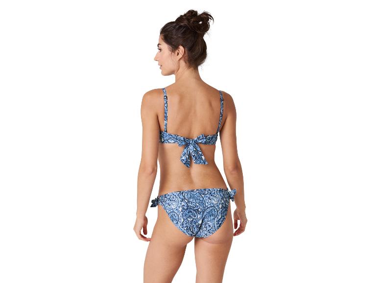 Blauwe paisley badpak met twee delen.