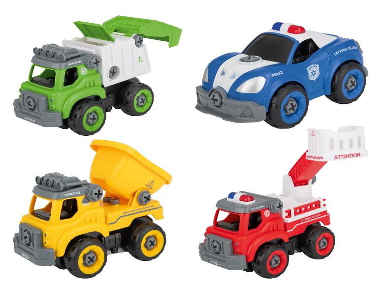 Un camion à ordures vert, une voiture de police bleue, un camion à benne basculante jaune et un camion de pompiers rouge.