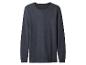 Un t-shirt gris foncé à manches longues, posé à plat.