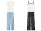 Pyjama femme : t-shirt blanc avec pantalon rayé bleu et débardeur blanc avec pantalon fleuri noir.