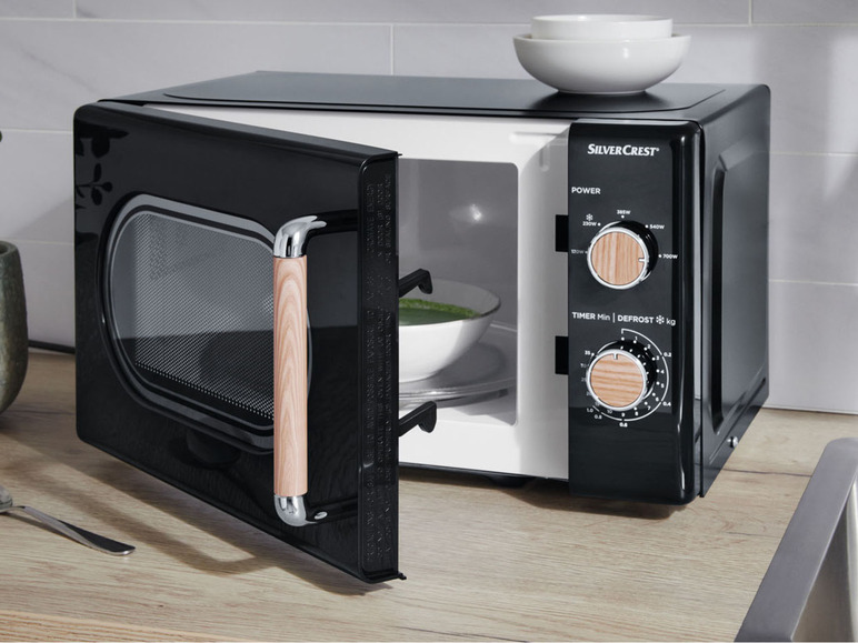 Ga naar volledige schermweergave: SILVERCREST® KITCHEN TOOLS Microgolfoven, 700 W - afbeelding 2