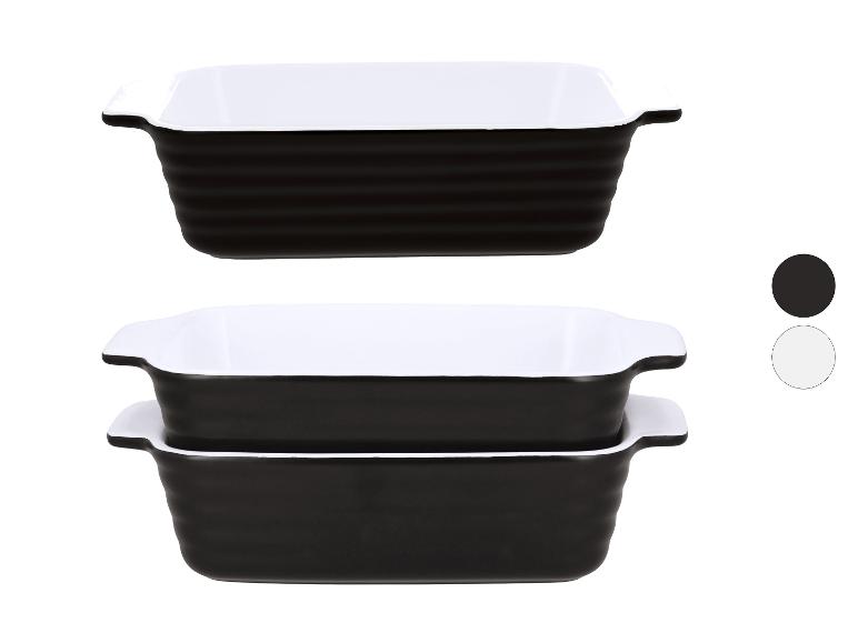 Ensemble de trois plats de cuisson rectangulaires en céramique noir et blanc, avec des échantillons de couleurs.