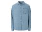 Lichtblauw denim overhemd met lange mouwen.