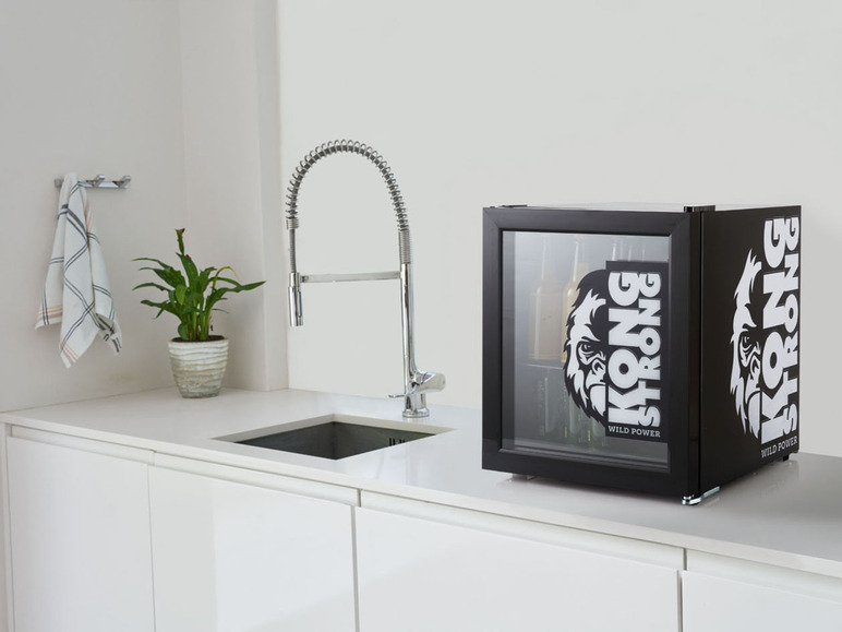 Aller en mode plein écran SILVERCREST Réfrigérateur à boissons avec porte en verre et imprimé Kong Strong, contenu 48 L - Photo 2