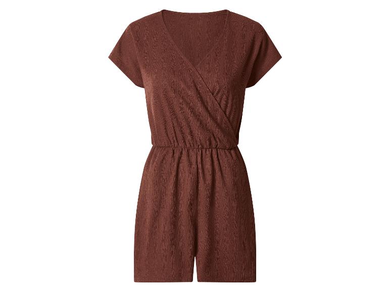 Combinaison courte marron pour femme avec manches courtes et col en V.