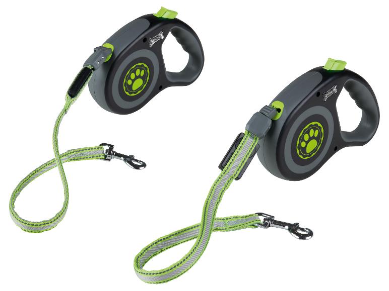 Twee grijze en zwarte oprolbare hondenriemen met groene accenten en pootafdruk.