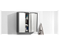 Armoire de salle de bain gris foncé avec miroirs et étagères, remplie de produits cosmétiques.
