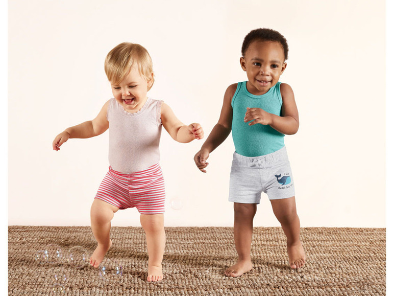 Ga naar volledige schermweergave: lupilu® Set van 2 biokatoenen shorts voor baby's - afbeelding 10