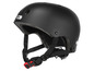 Un casque de vélo noir avec une fermeture rouge