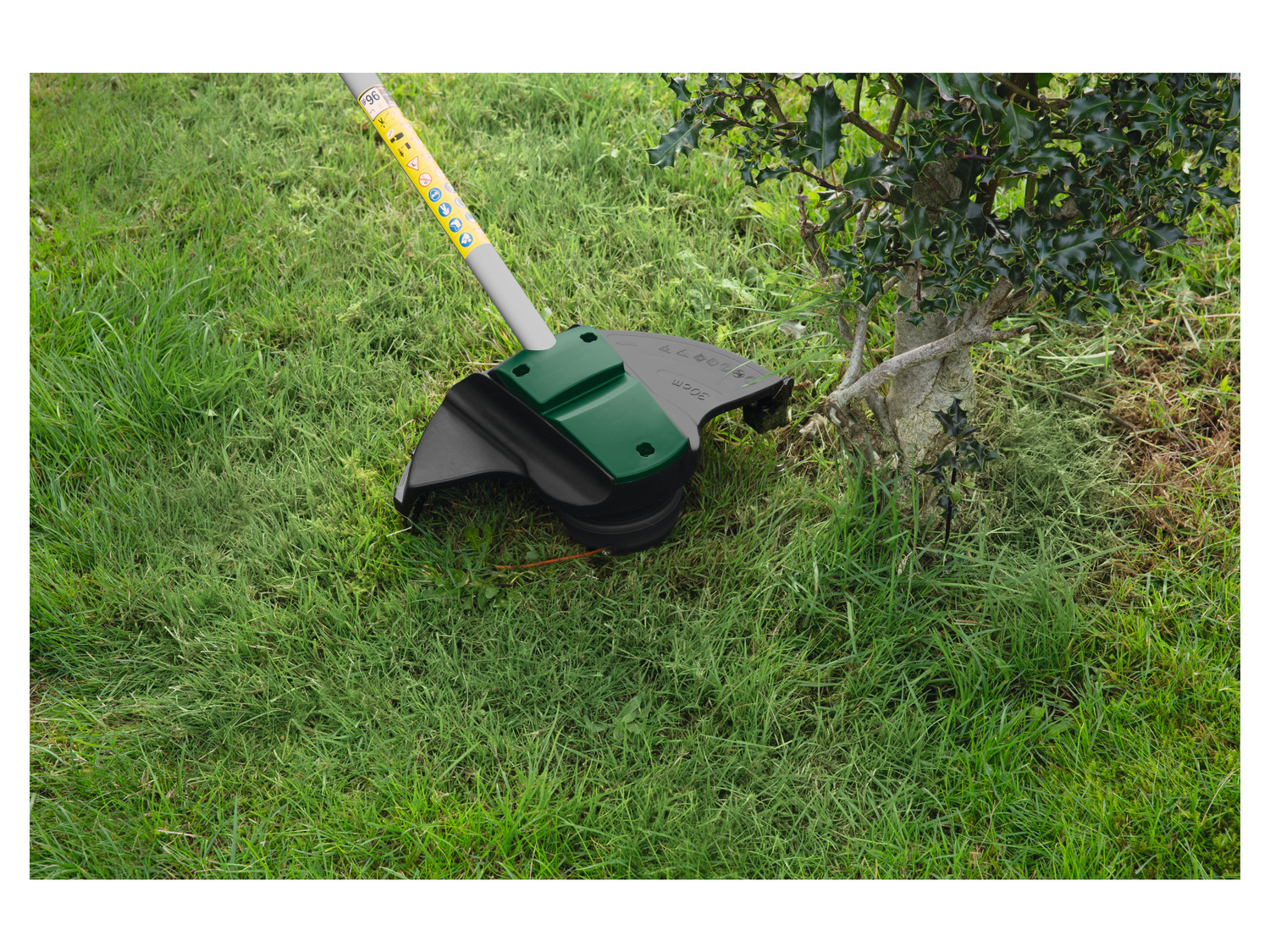 Lidl France - Pour un jardin tiré à quatre épingles, le coupe-bordure sans  fil* sera votre meilleur allié ! Avec son guidon télescopique adaptable et  sa 2e poignée réglable, il se pliera