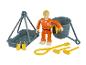 Speelgoedfiguur van een reddingswerker met accessoires.