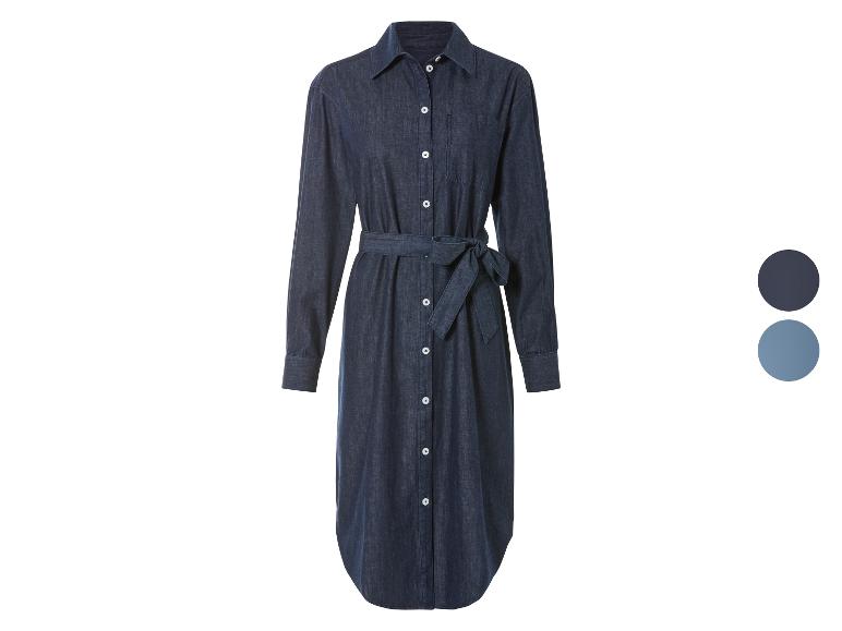 Een donkerblauwe denim jurk met lange mouwen en een ceintuur.