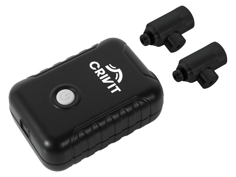 Boîtier noir Crivit avec bouton d'alimentation et deux capteurs noirs.