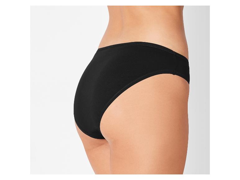 String noir de la marque Sloggi.