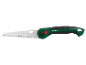 Scie d'élagage pliable avec poignée verte et noire et bouton rouge.