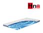 Matelas Hn8 Schlafsysteme avec noyau en mousse bleue visible et housse blanche.