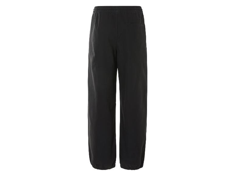 Zwarte broek met elastische tailleband