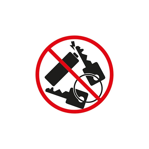 Verboden om batterijen en sleutels te mengen, risico op kortsluiting.