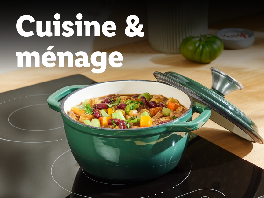 Une cocotte verte sur une plaque de cuisson, avec le texte 'Cuisine & ménage'.