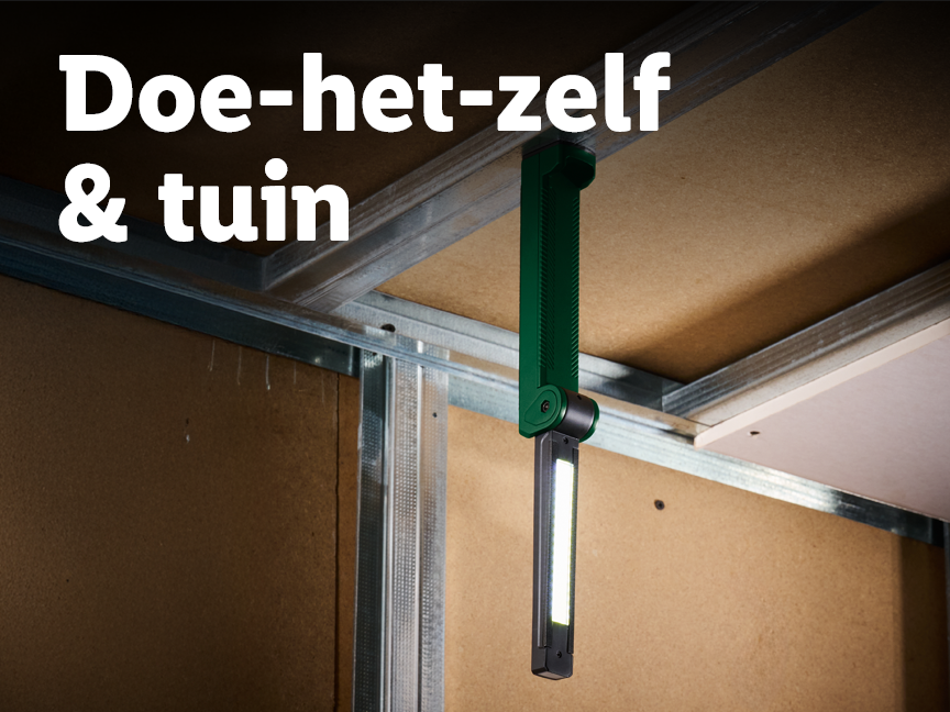 Doe-het-zelf en tuin: een werkplaats met een opvouwbare LED-lamp.