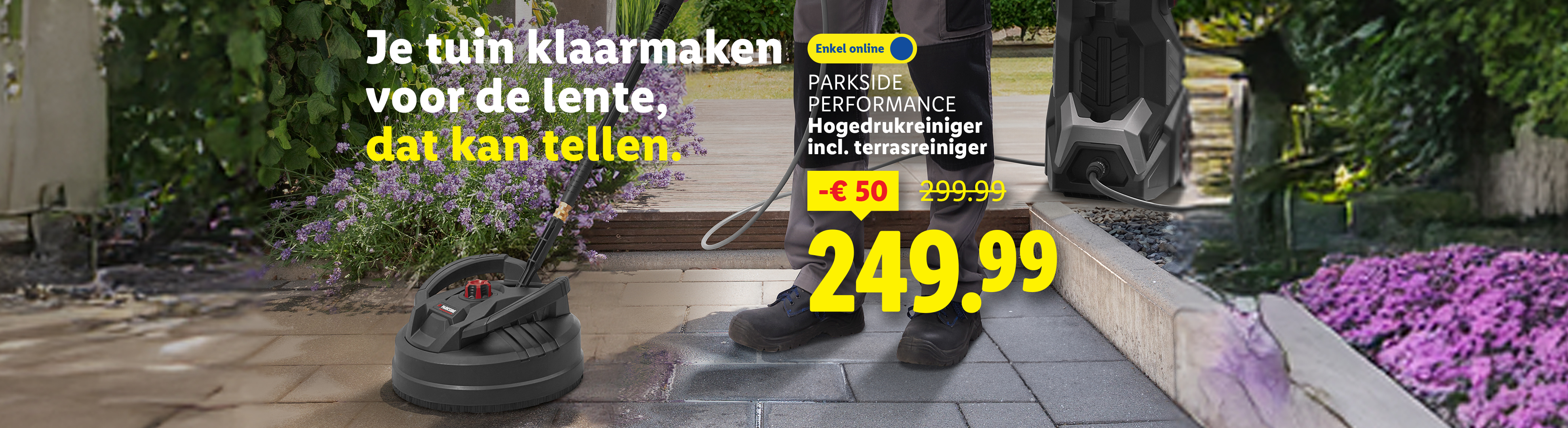 Een hogedrukreiniger en terrasreiniger in gebruik, met een aanbieding van €50 korting.