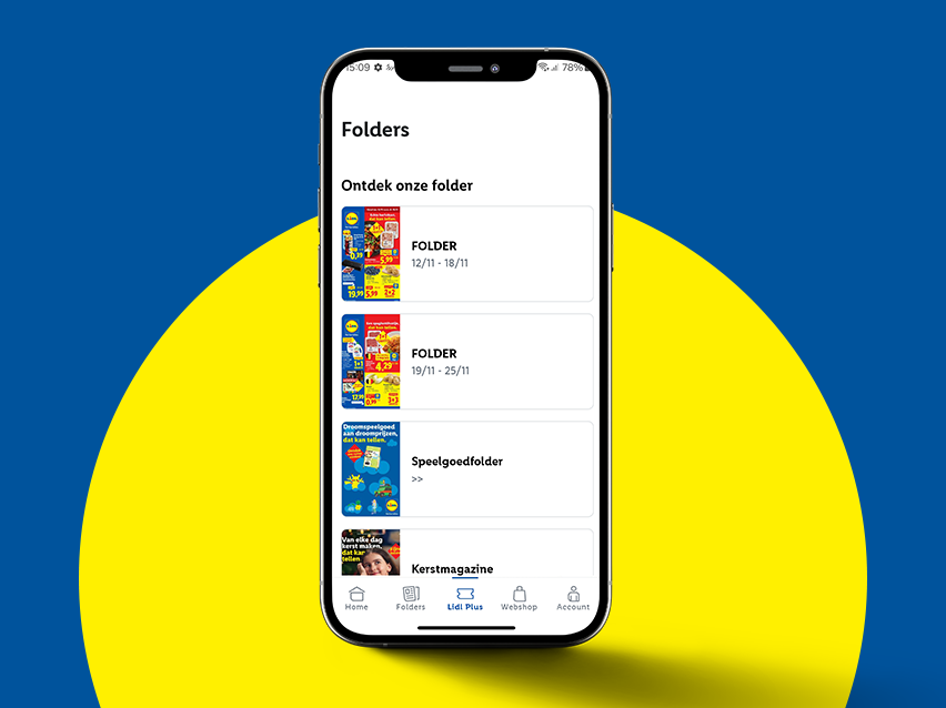 Lidl app toont folders met aanbiedingen voor speelgoed en kerstmagazine.